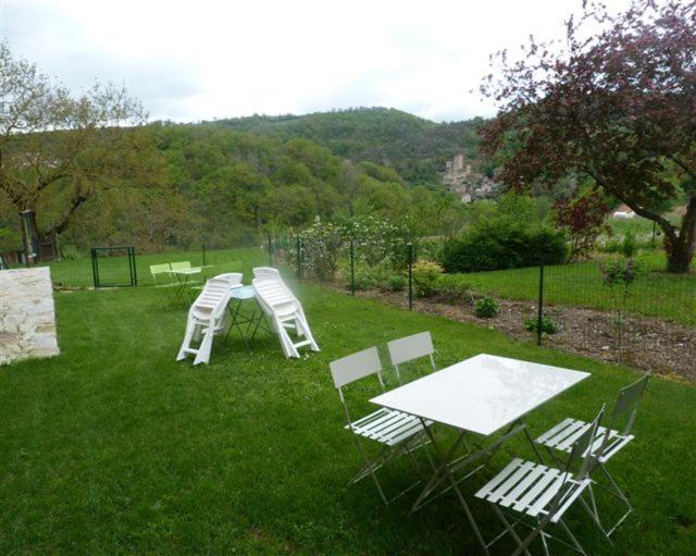 Chambre D'Hotes Cadravals Belcastel Aveyron Exterior foto